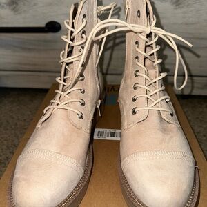 Farylrobin Beige Lace-Up Ankle Boots